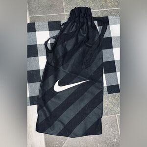 NIKE Drawstring Shoe Bag